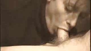 Симпатична мініатюрна блондинка Джина Герсон робить мінет домашнє українське порно і трахається в гарячому Відео від першої особи